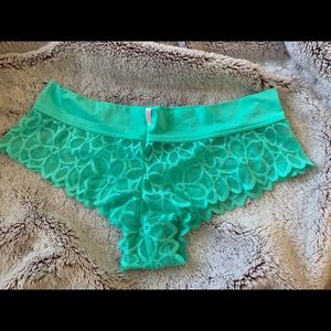 ❗️SOLD Victoria’s Secret/Pink Cheekster Panty